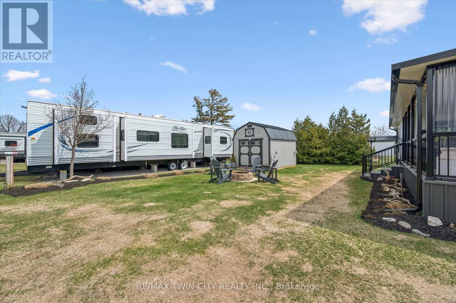 83 - 930 LAKESHORE ROAD Image 37