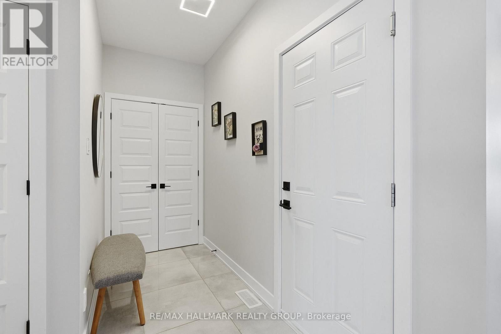 294 TRILLIUM CIRCLE Image 15