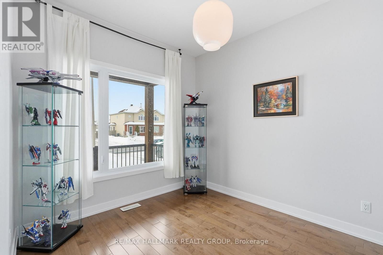 294 TRILLIUM CIRCLE Image 5