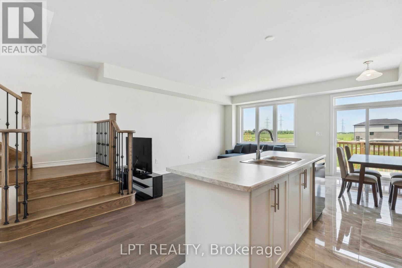 171 VANILLA TRAIL Image 17