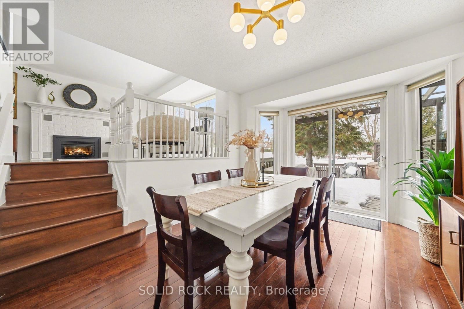 51 PEMBERTON CRESCENT Image 12