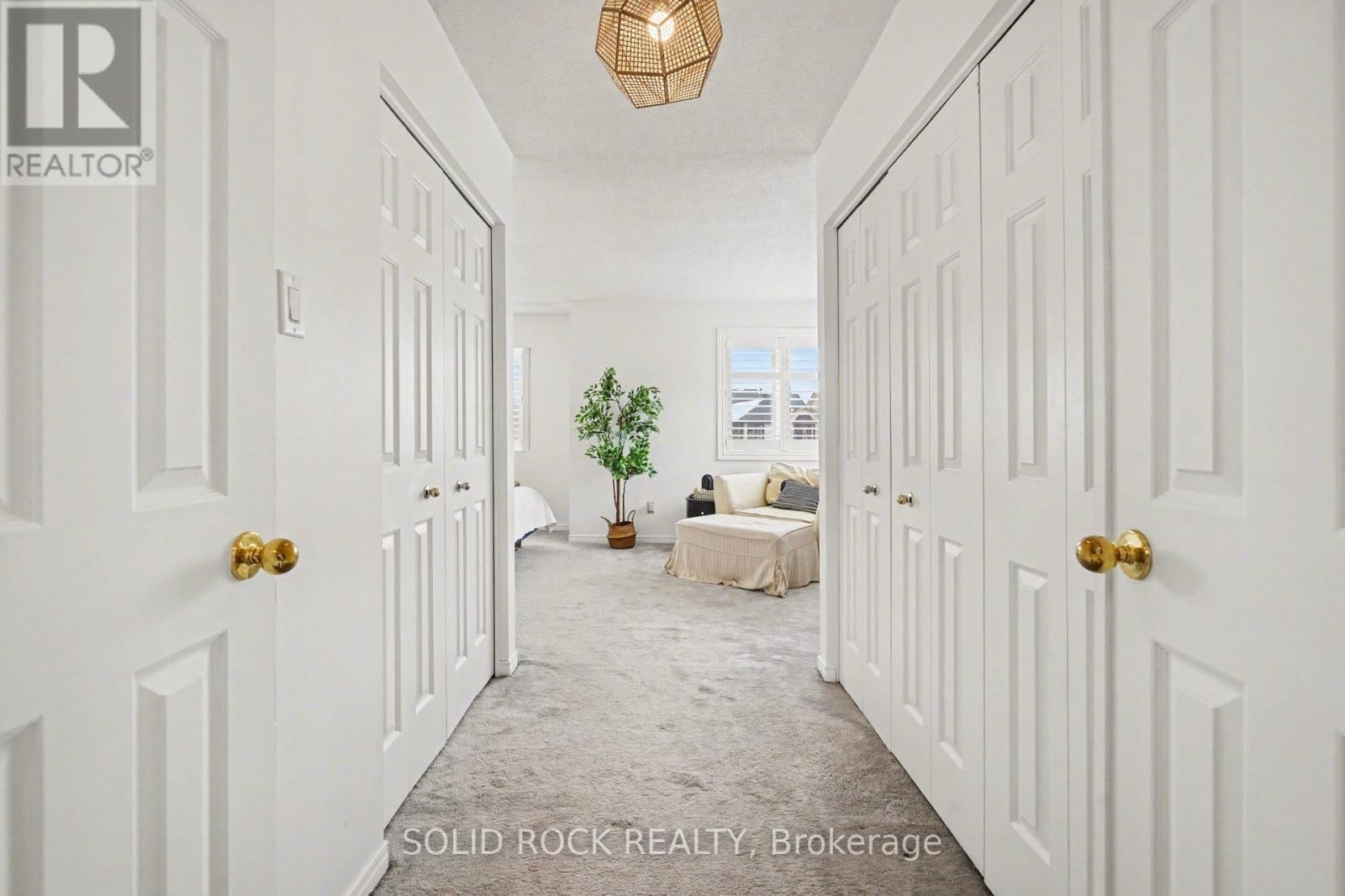 51 PEMBERTON CRESCENT Image 18