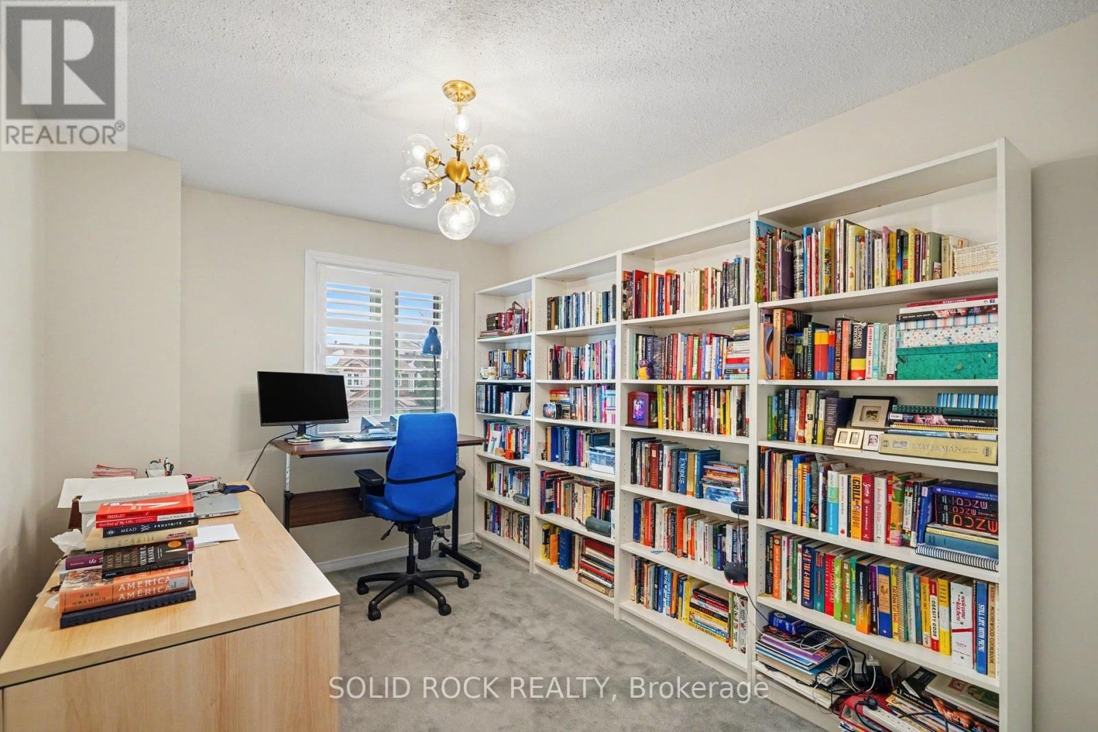 51 PEMBERTON CRESCENT Image 22