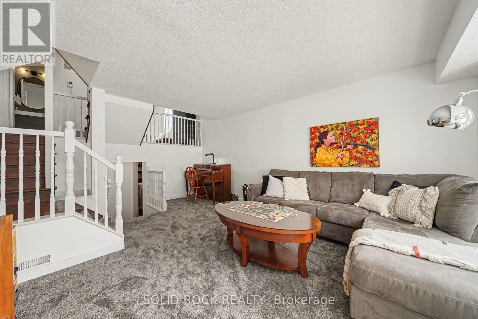 51 PEMBERTON CRESCENT Image 28