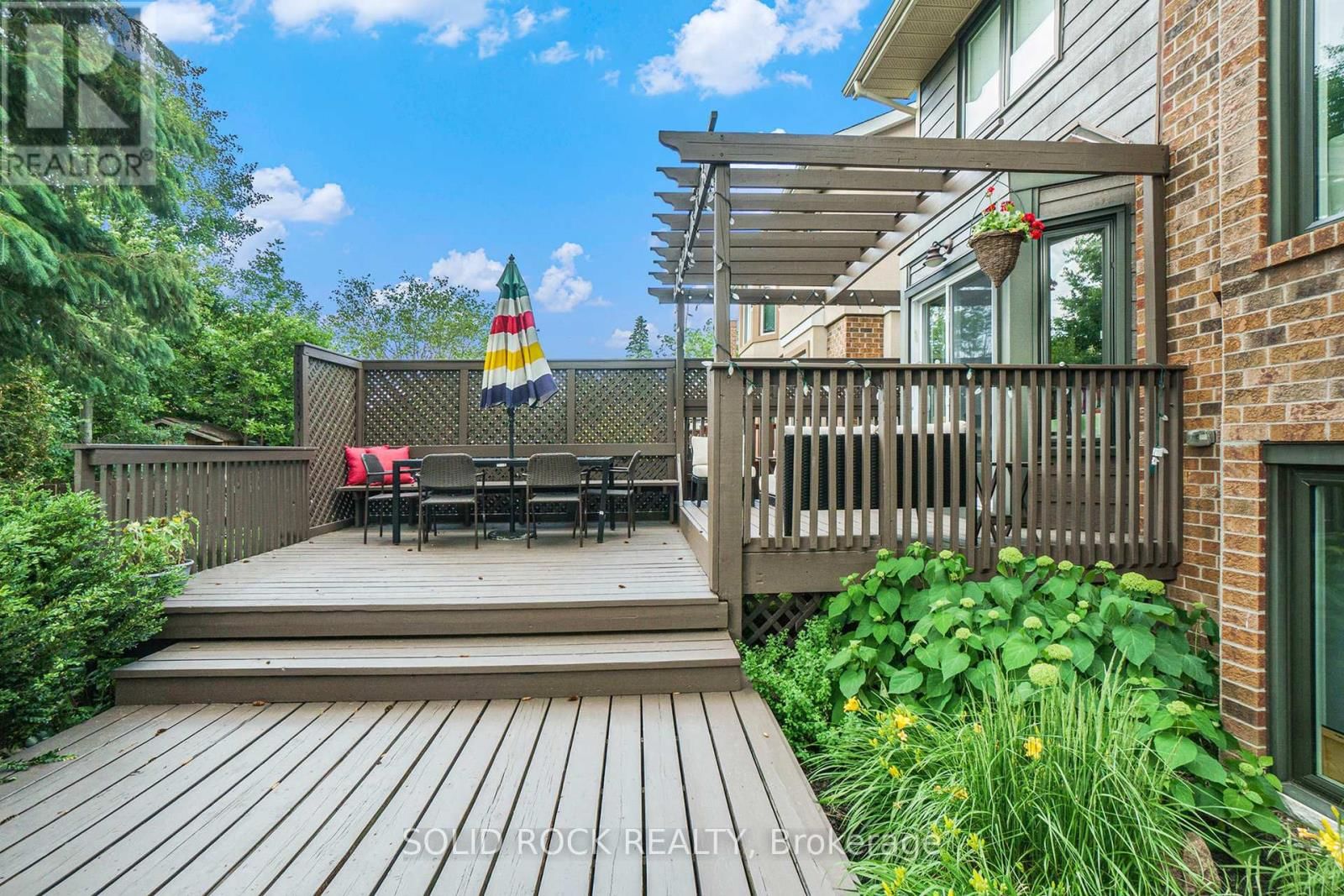 51 PEMBERTON CRESCENT Image 5