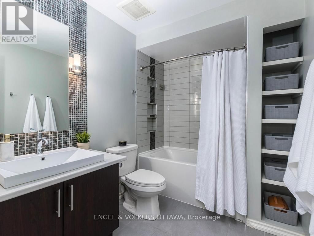 31 CASTLEGREEN PRIVATE Image 20