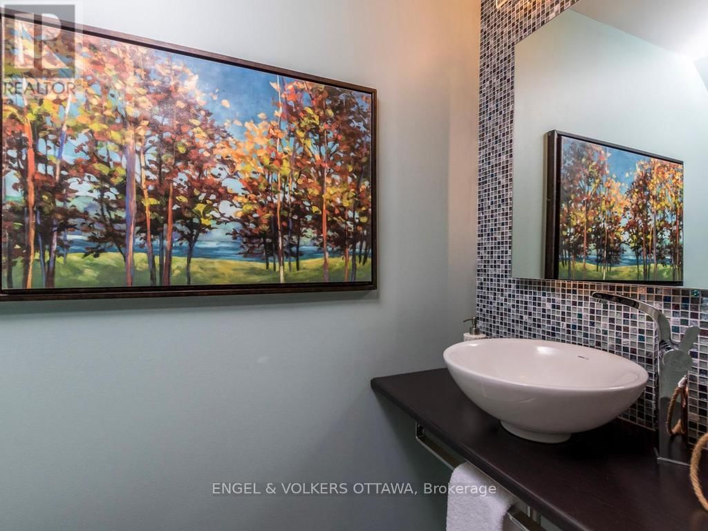 31 CASTLEGREEN PRIVATE Image 23