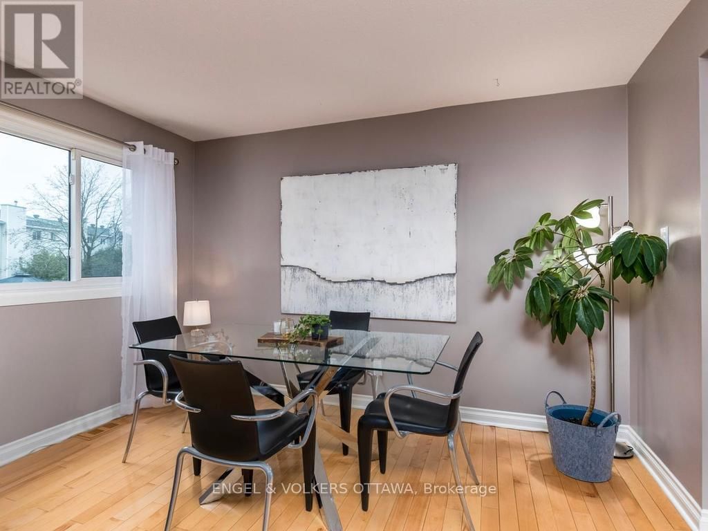 31 CASTLEGREEN PRIVATE Image 8