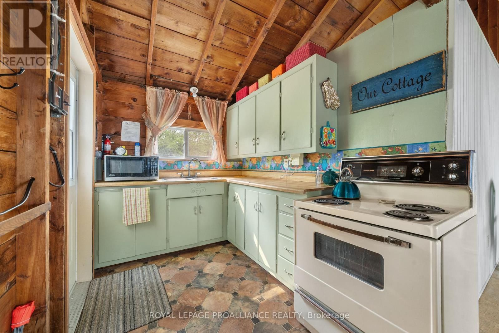 27 THRUSH LANE Image 5