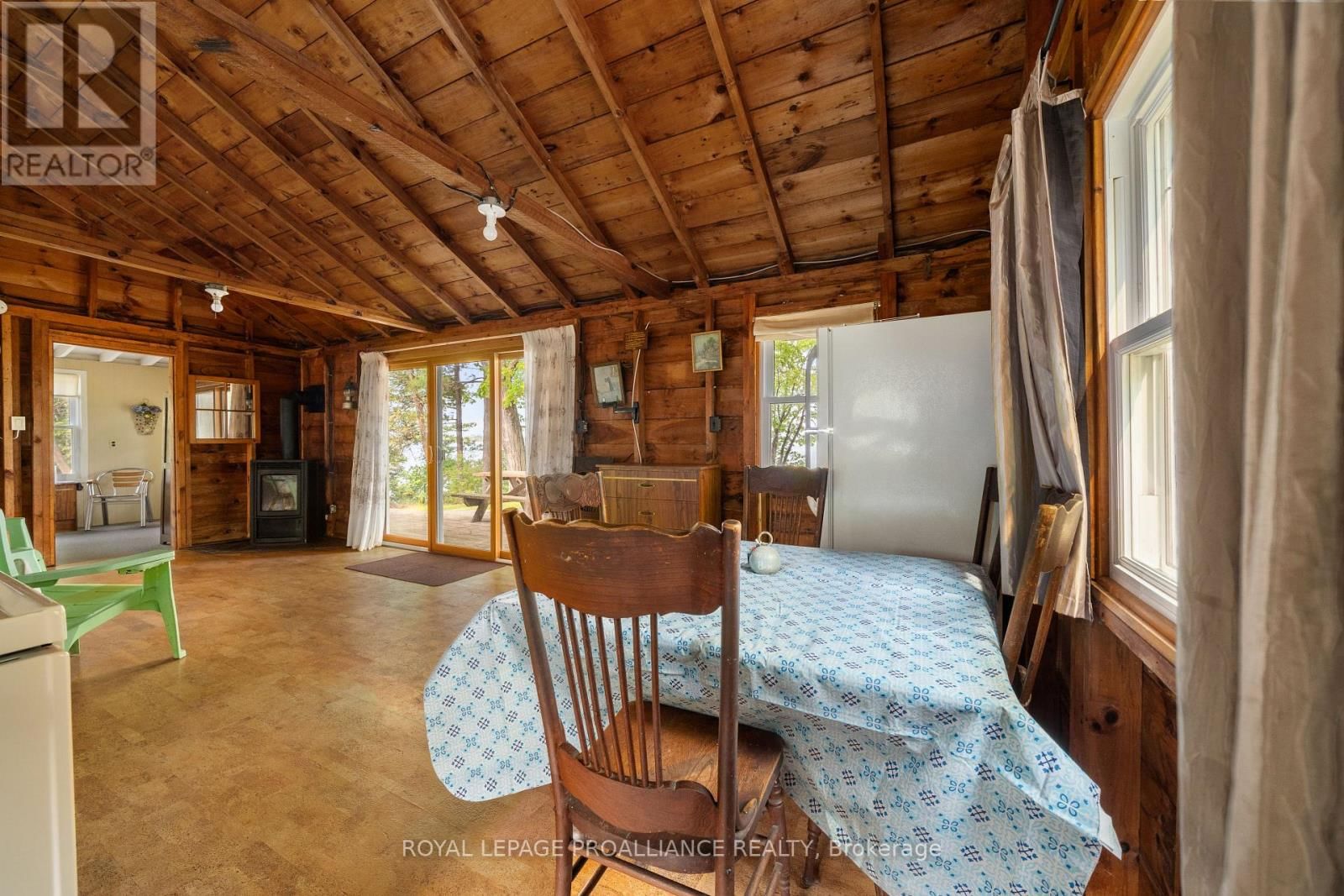 27 THRUSH LANE Image 6