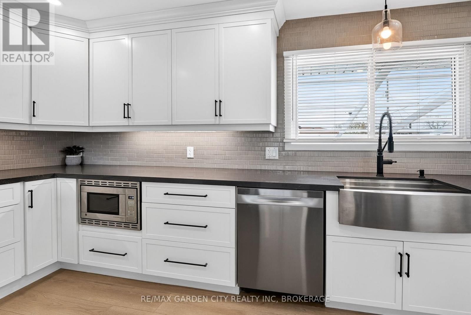 77 BALMORAL AVENUE Image 10