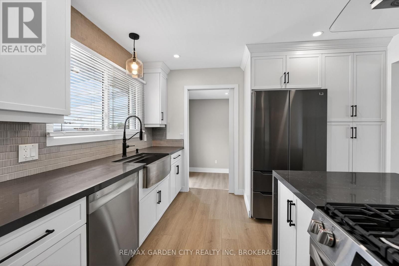 77 BALMORAL AVENUE Image 11