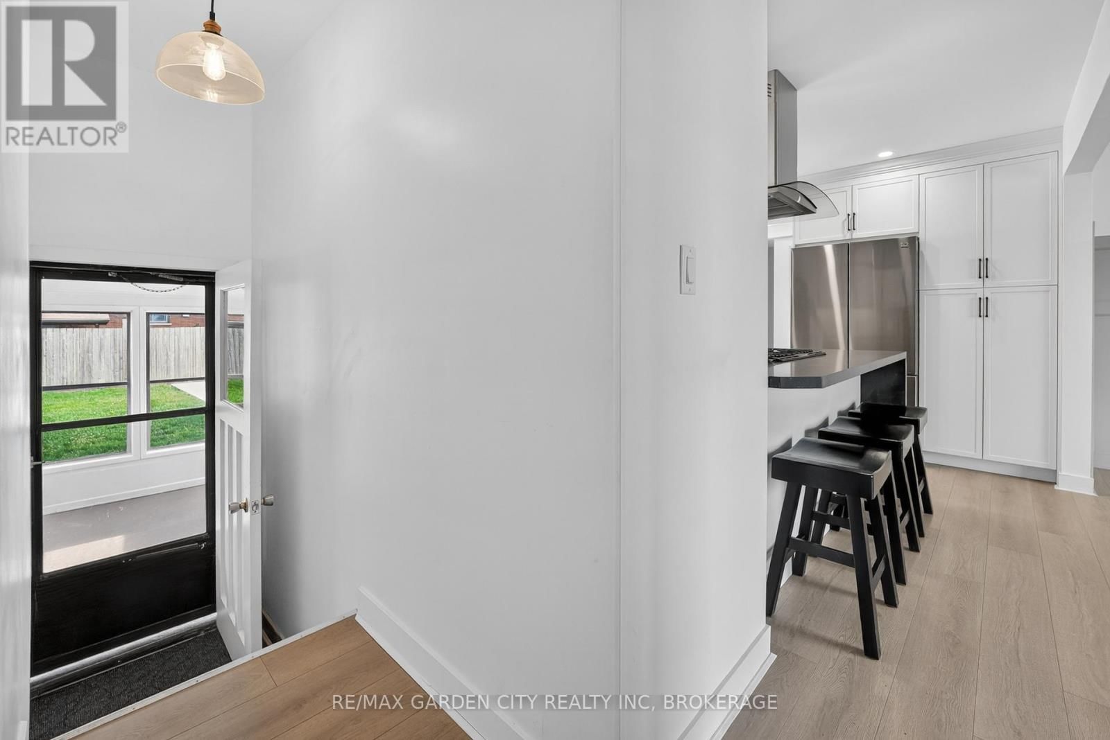 77 BALMORAL AVENUE Image 20