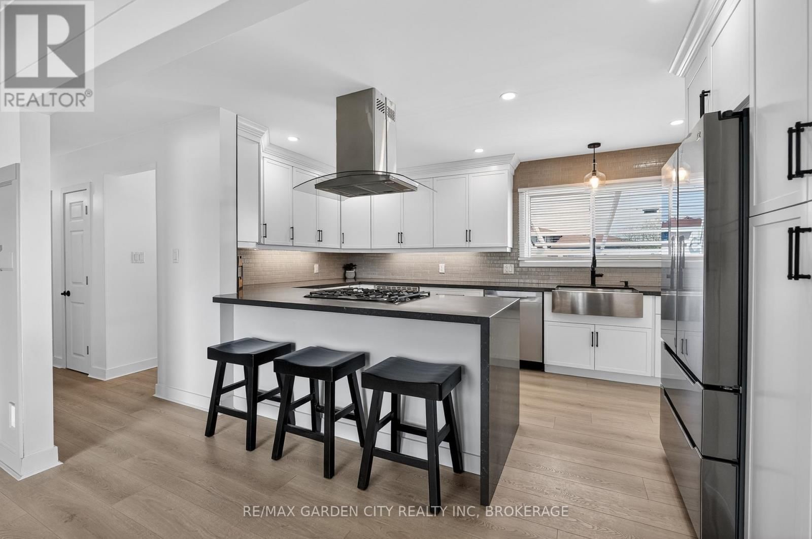 77 BALMORAL AVENUE Image 8