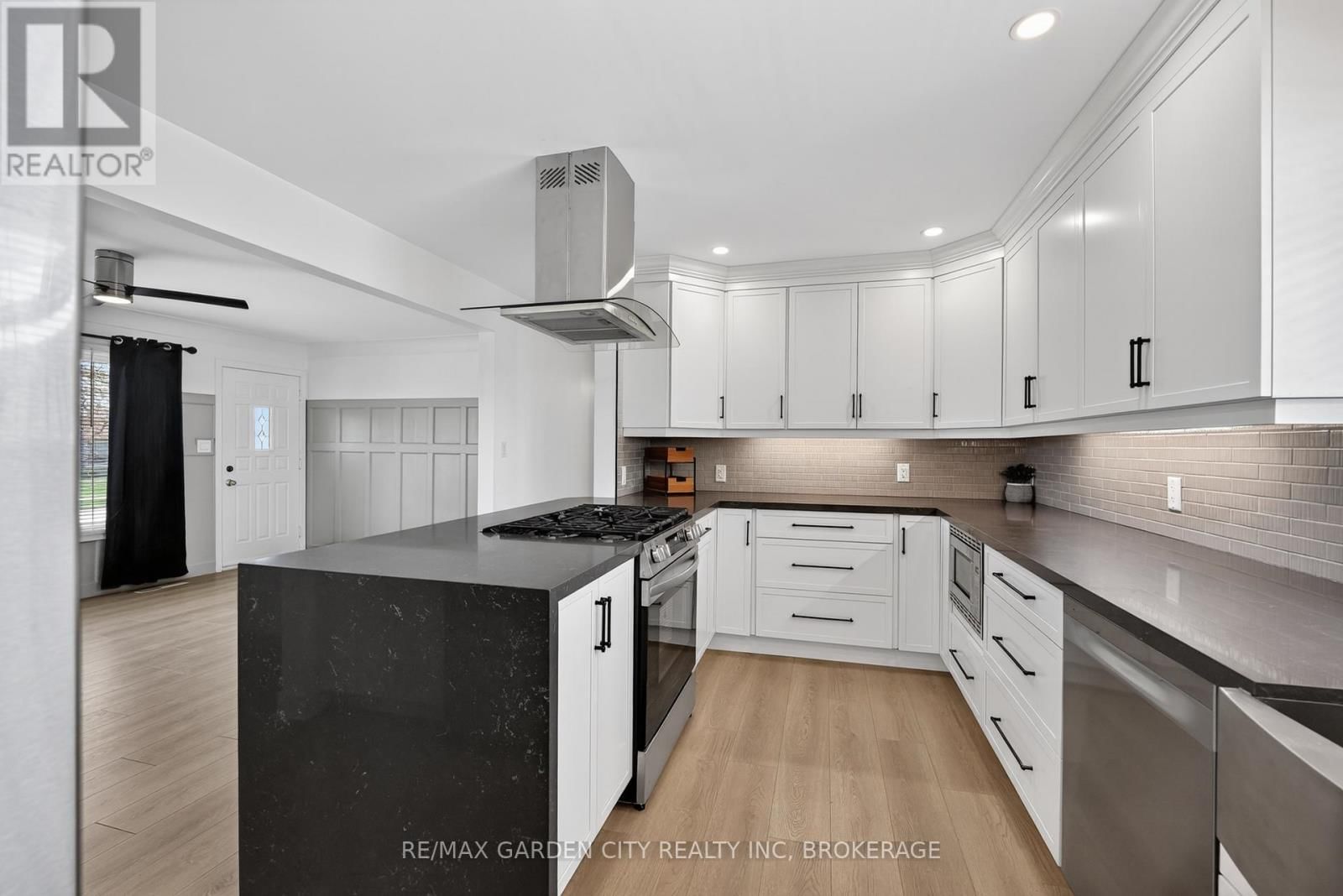 77 BALMORAL AVENUE Image 9