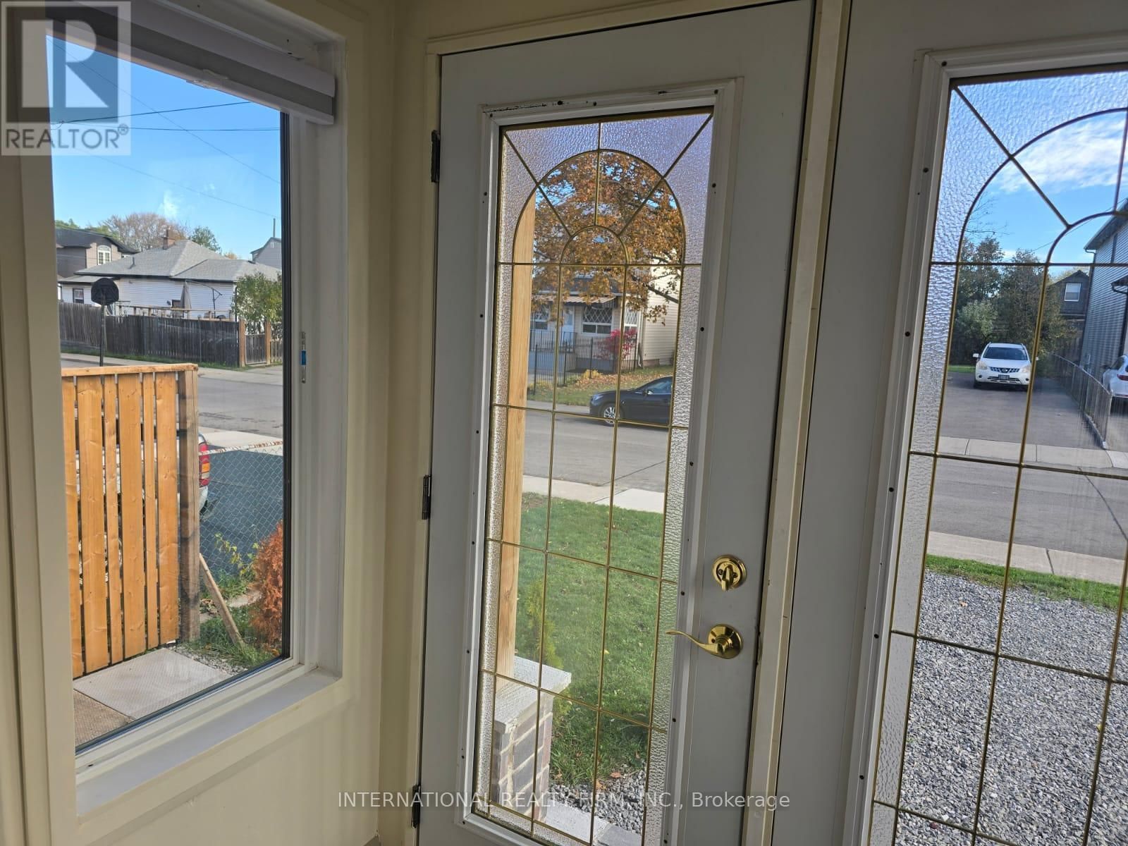 731 KNOX AVENUE Image 10