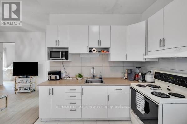 69 BLACKBURN AVENUE Image 10