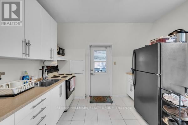 69 BLACKBURN AVENUE Image 19