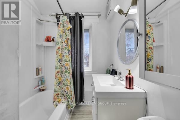 69 BLACKBURN AVENUE Image 29