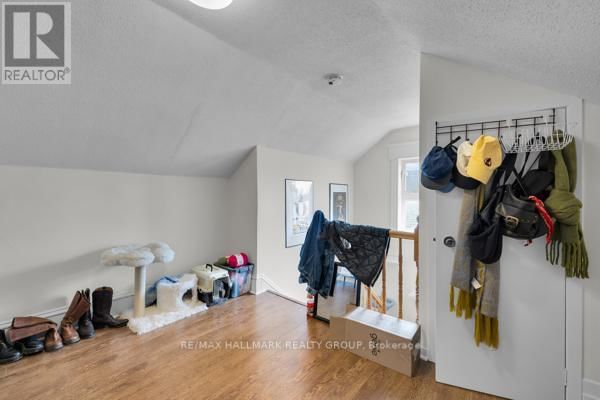 69 BLACKBURN AVENUE Image 32