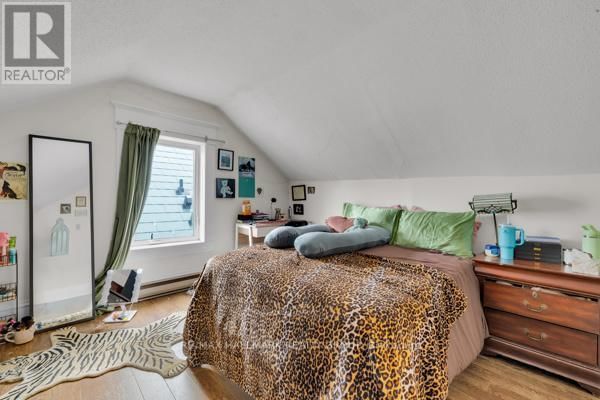 69 BLACKBURN AVENUE Image 33