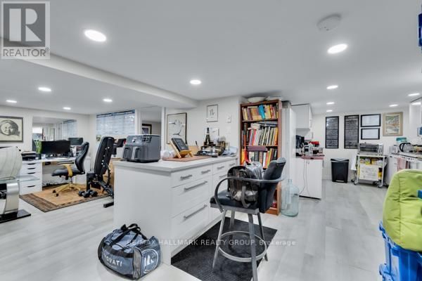 69 BLACKBURN AVENUE Image 35