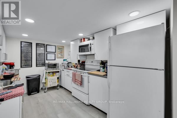 69 BLACKBURN AVENUE Image 38