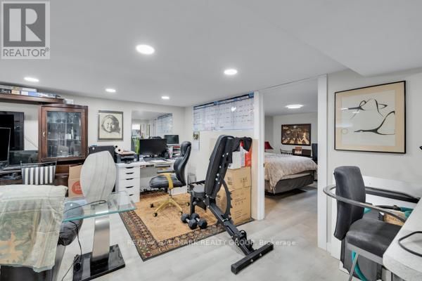 69 BLACKBURN AVENUE Image 39