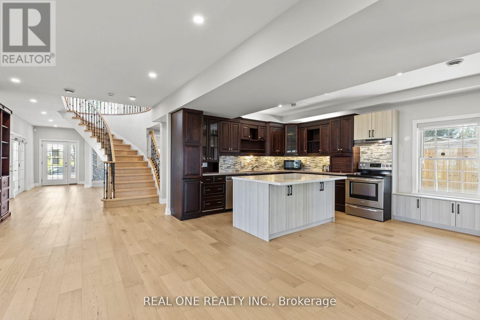 12 FIRELANE 13A LANE Image 18