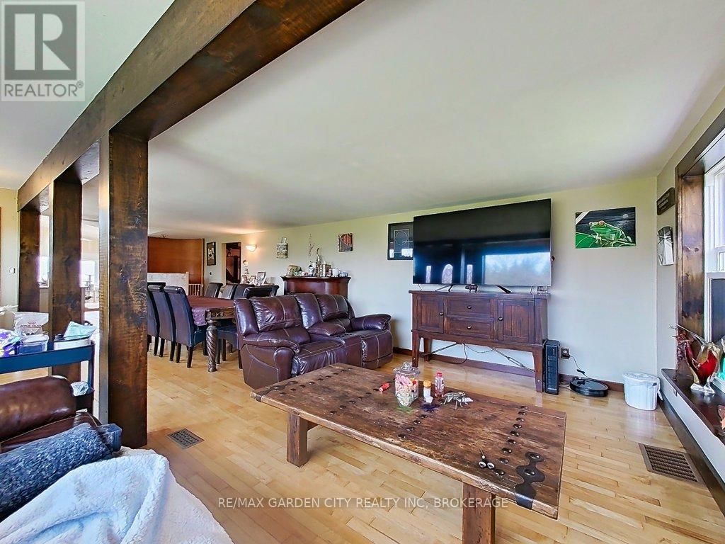 1030 METLER ROAD Image 10