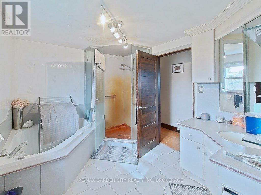 1030 METLER ROAD Image 22