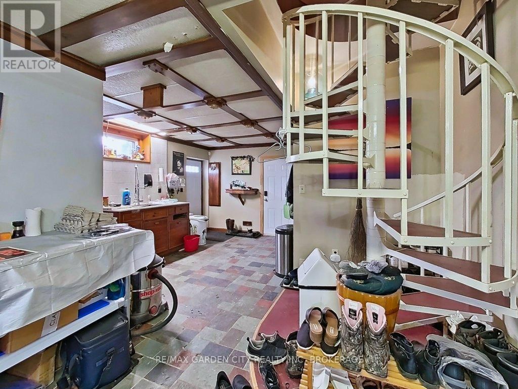 1030 METLER ROAD Image 24