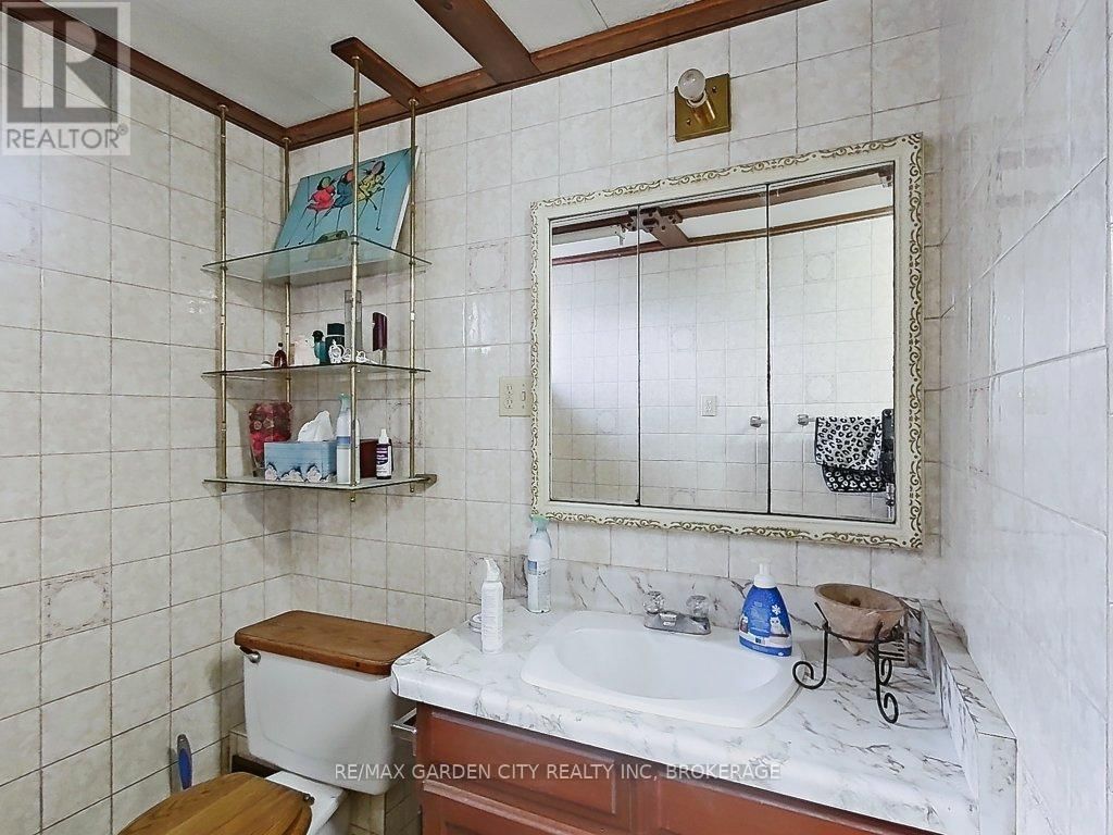 1030 METLER ROAD Image 25