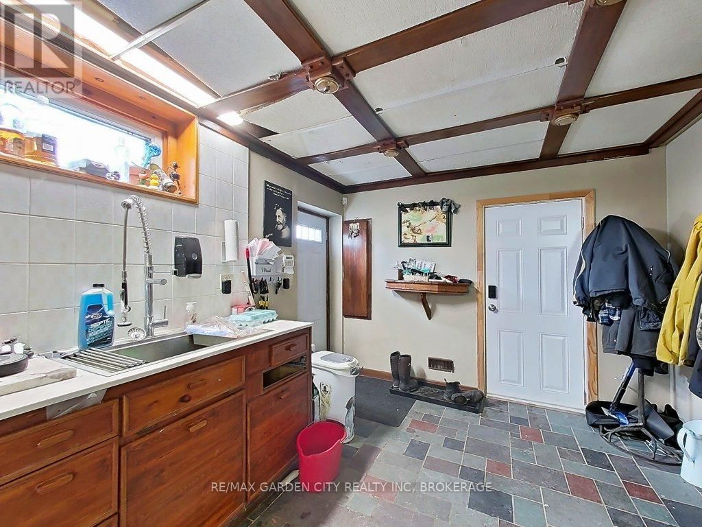 1030 METLER ROAD Image 26