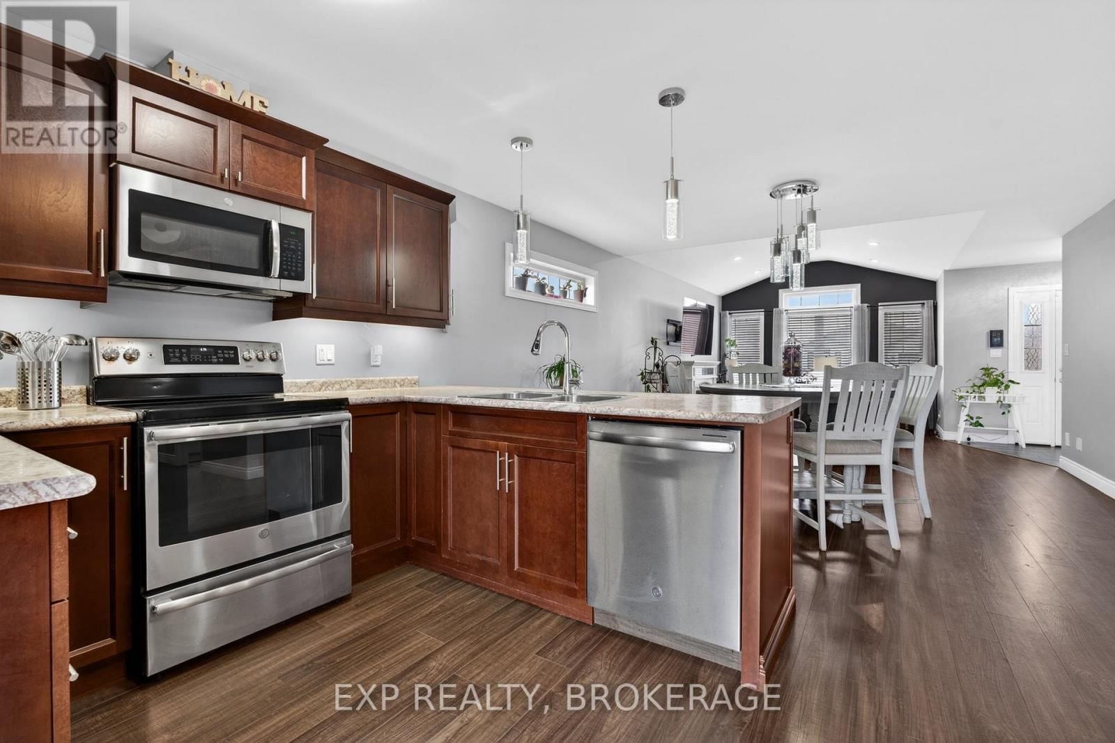 79 DEACON PLACE Image 15