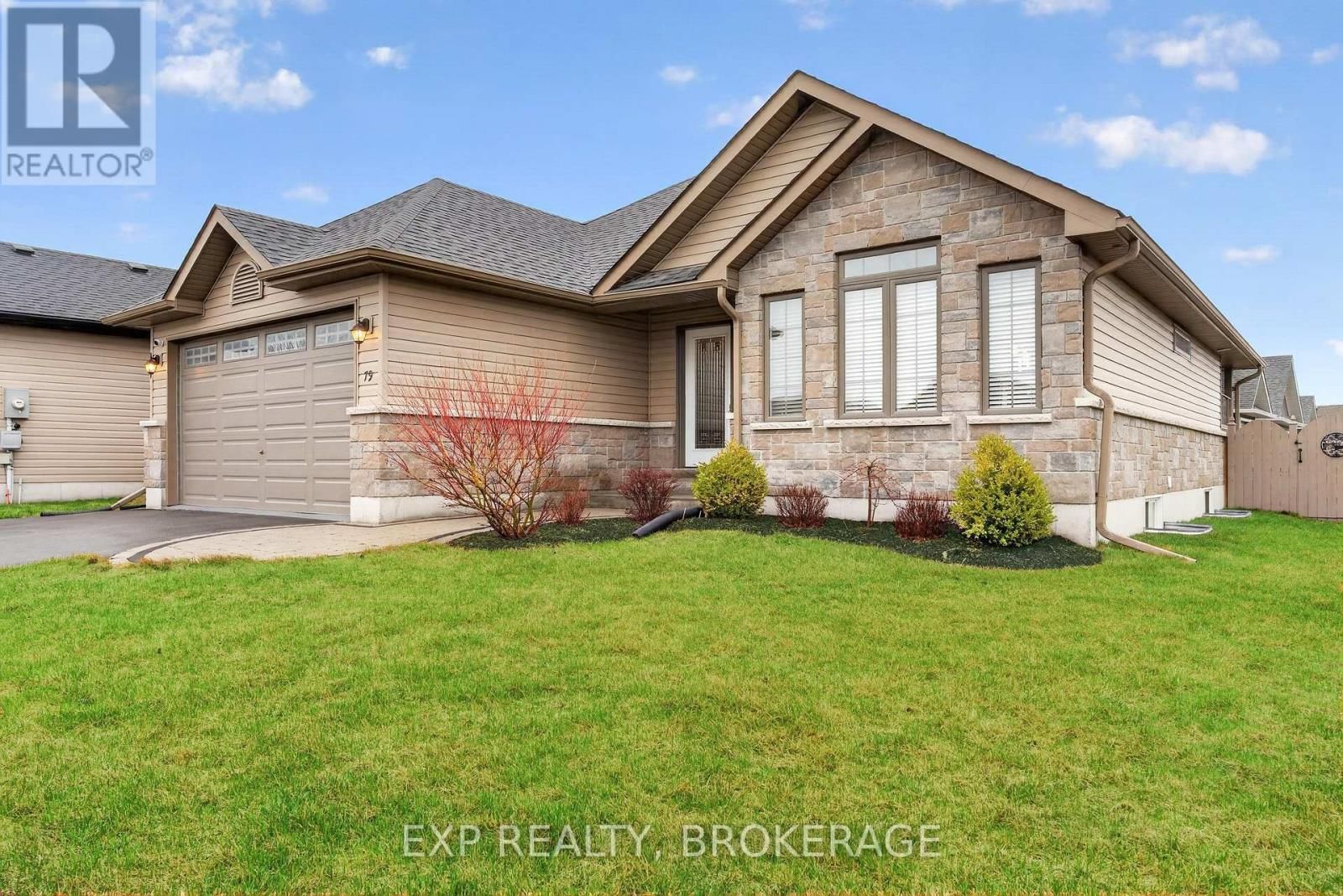 79 DEACON PLACE Image 2