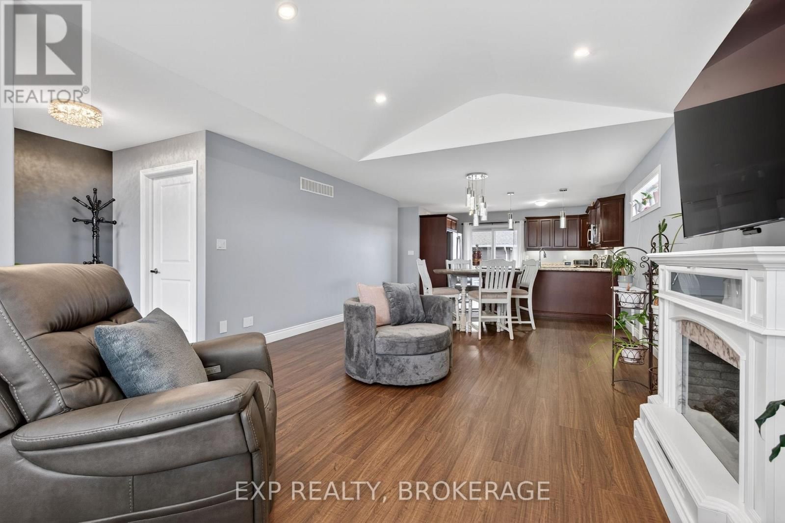 79 DEACON PLACE Image 7