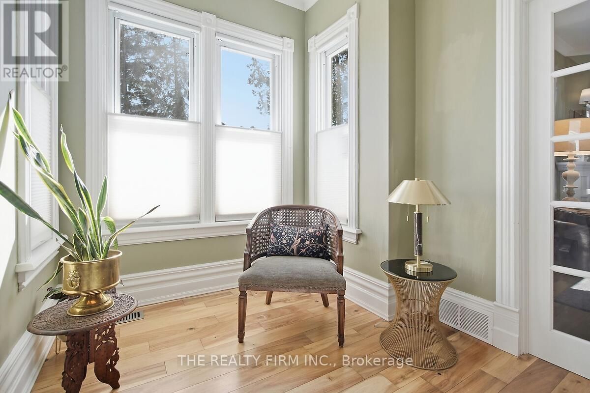 422 GREENFIELD STREET Image 11