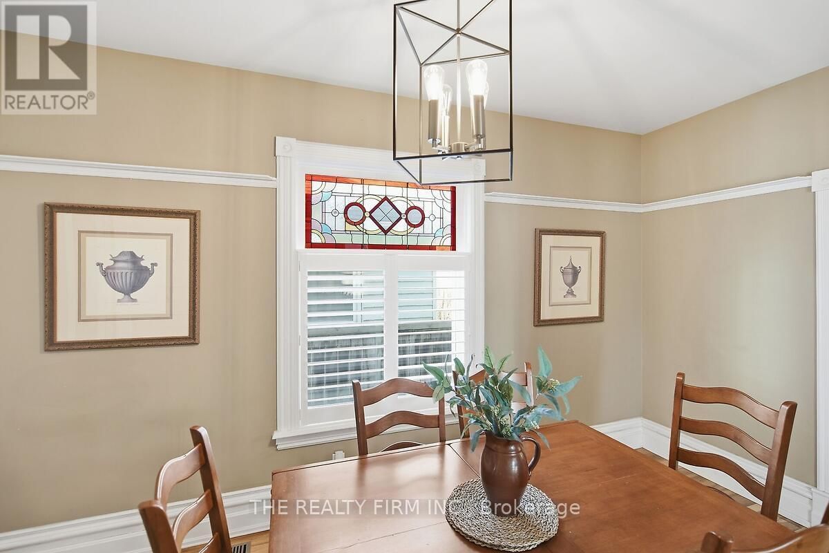 422 GREENFIELD STREET Image 15