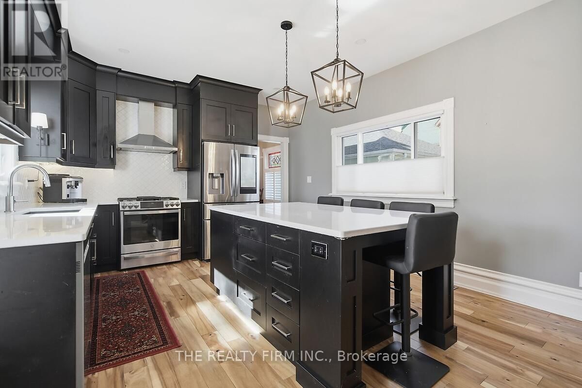 422 GREENFIELD STREET Image 19