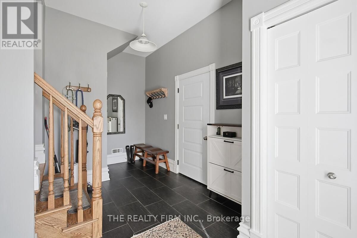 422 GREENFIELD STREET Image 24