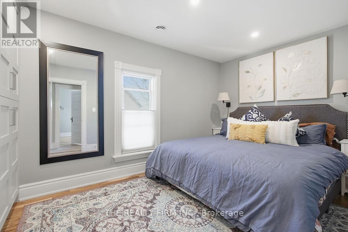 422 GREENFIELD STREET Image 33