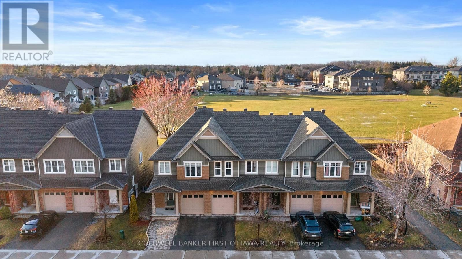 278 FERGUS CRESCENT Image 2