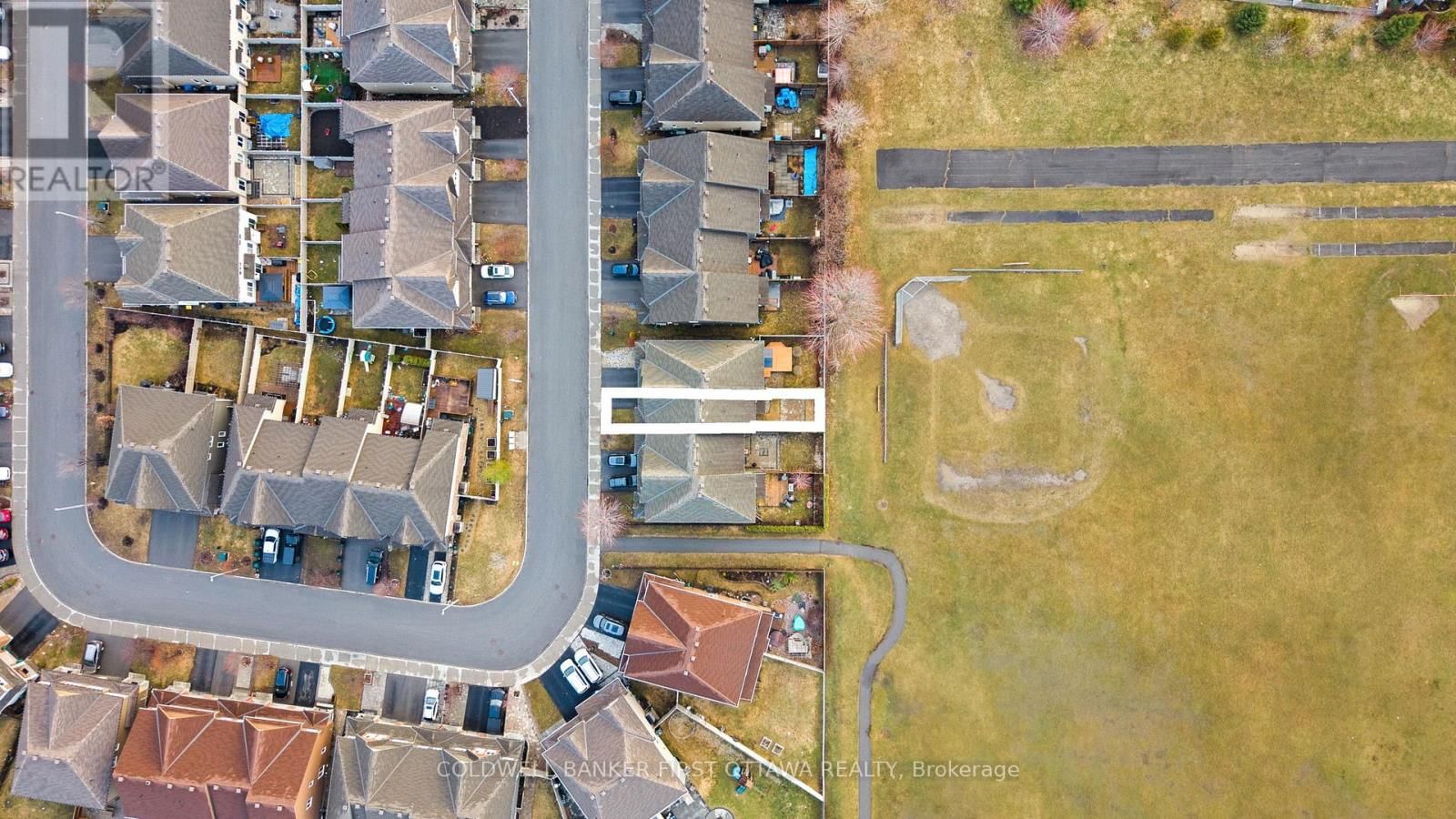 278 FERGUS CRESCENT Image 27