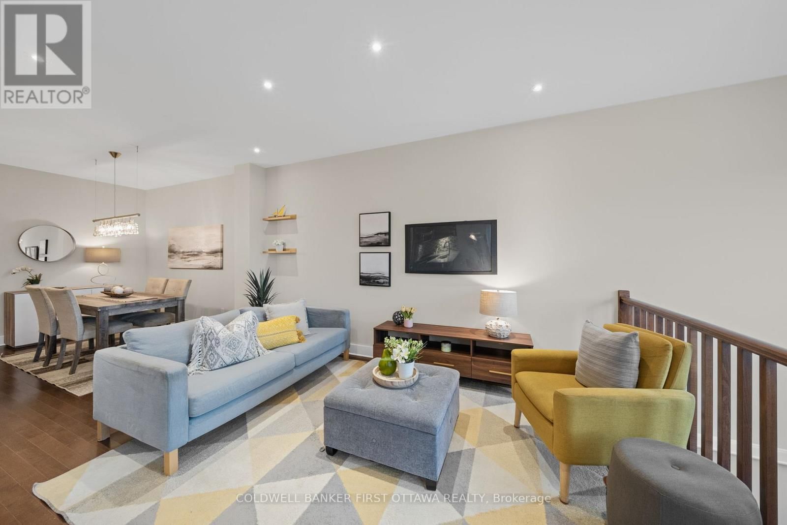 278 FERGUS CRESCENT Image 9