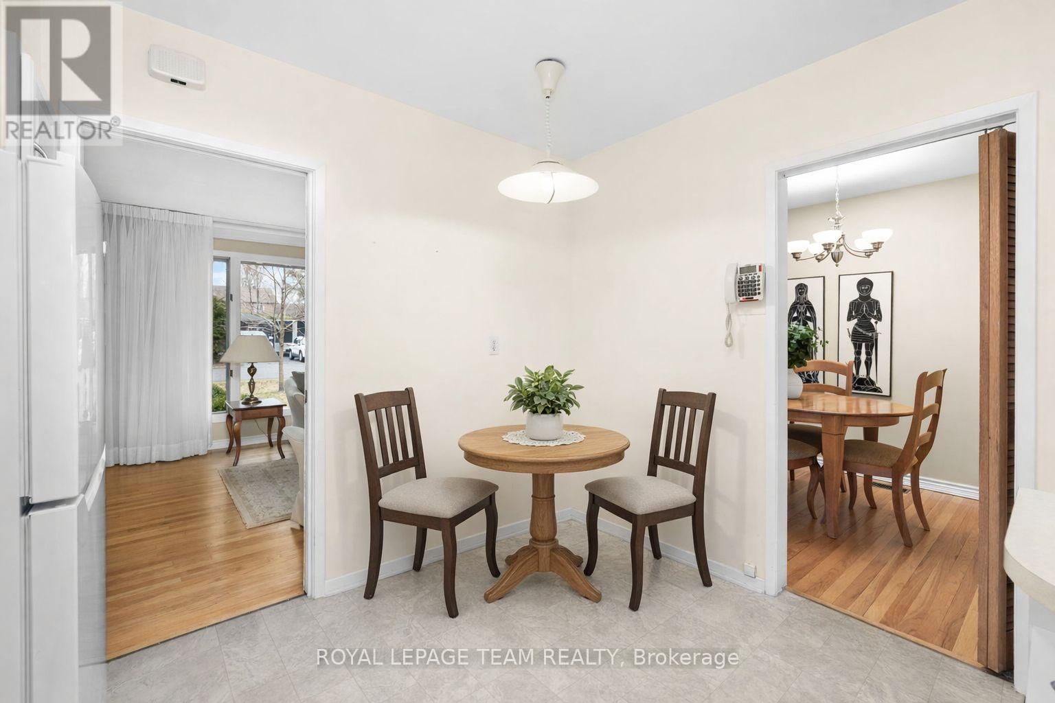 30 ELMSLEY CRESCENT Image 18