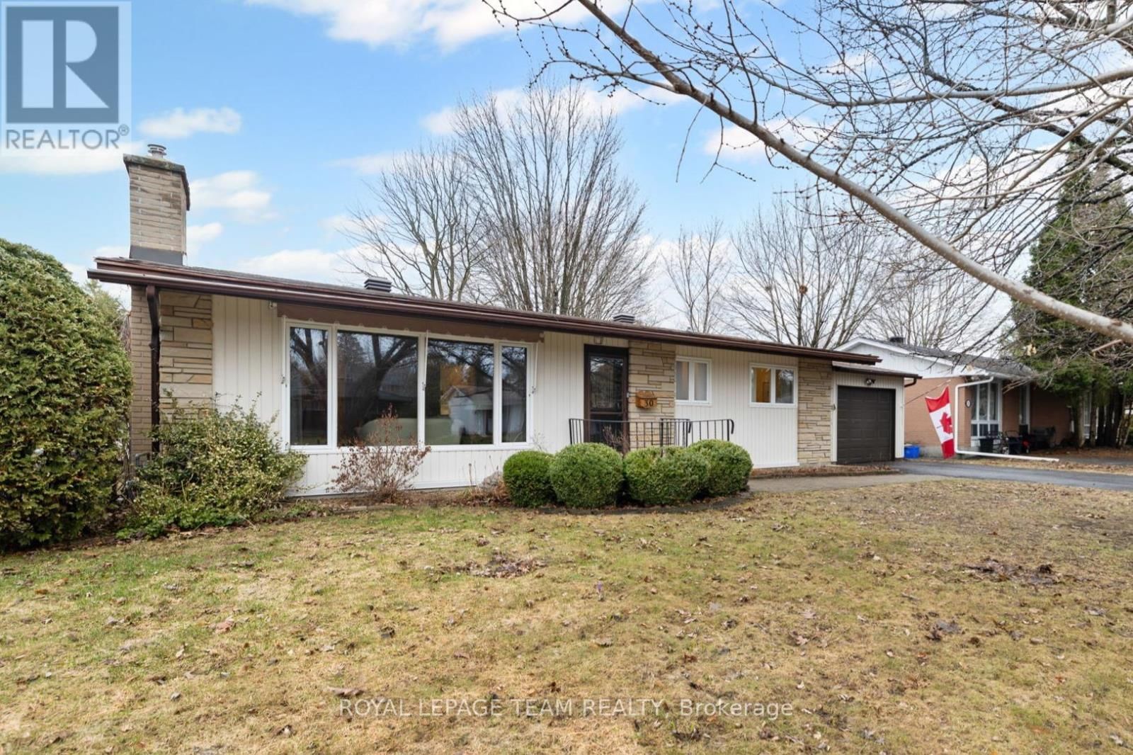 30 ELMSLEY CRESCENT Image 2