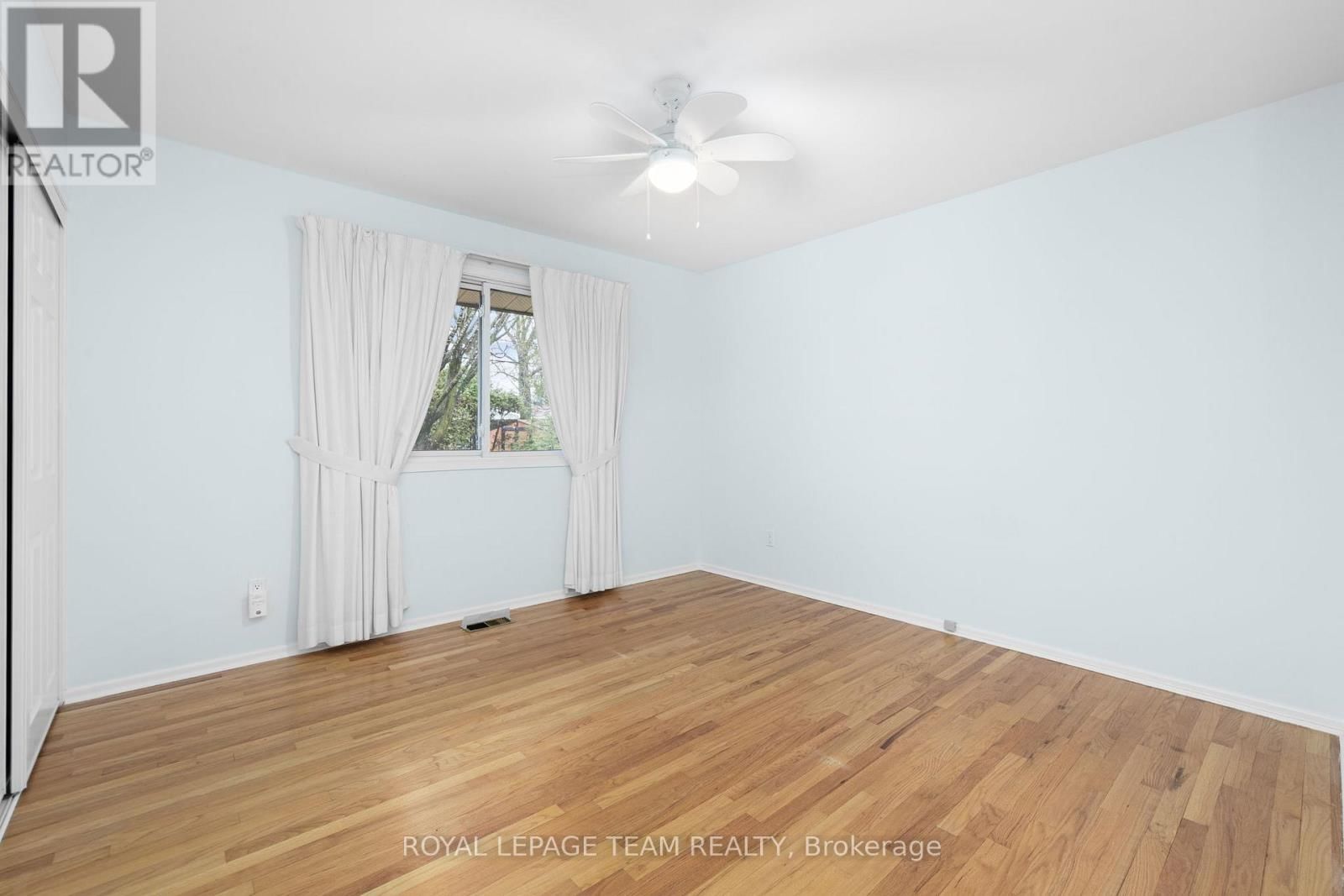 30 ELMSLEY CRESCENT Image 24