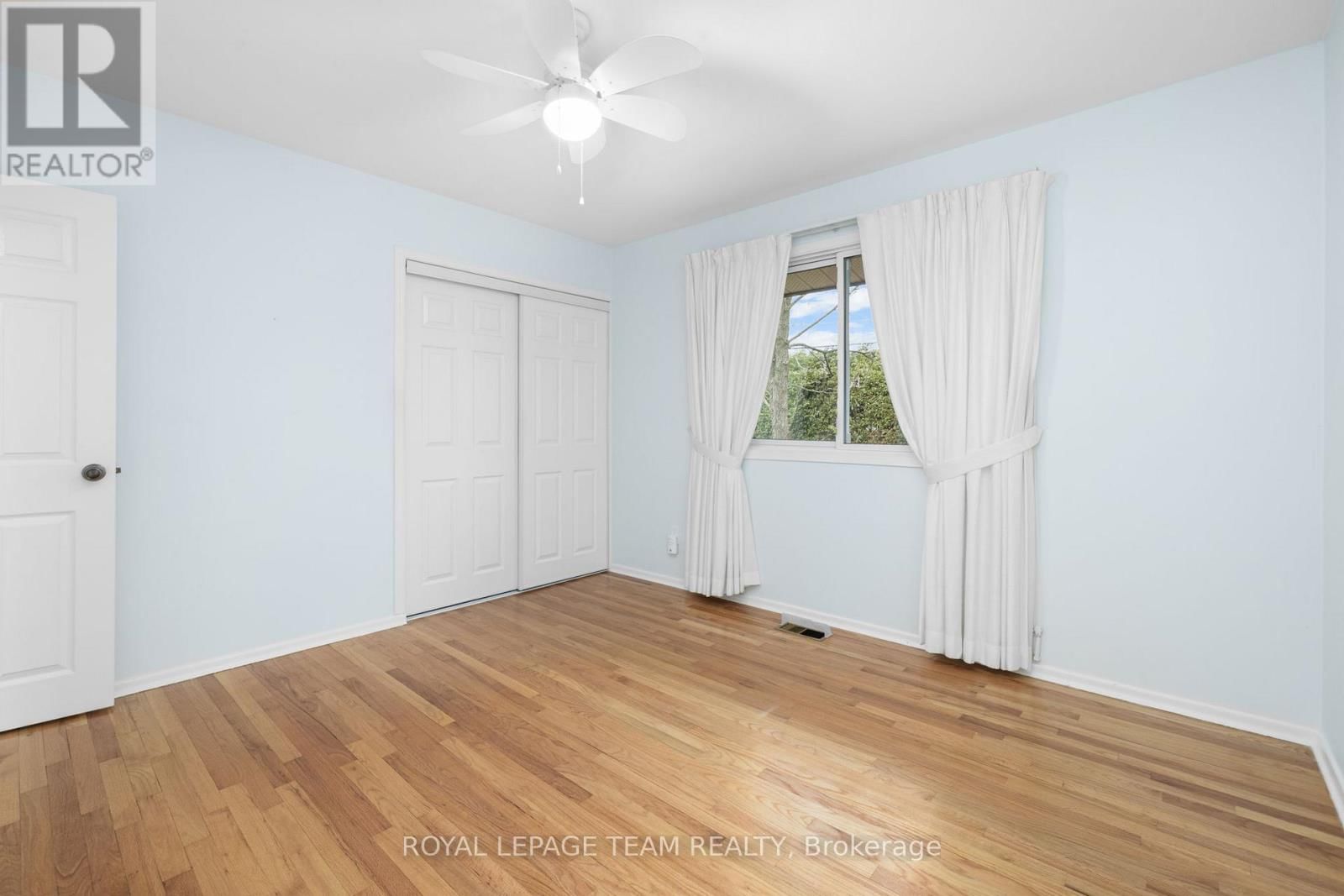 30 ELMSLEY CRESCENT Image 25