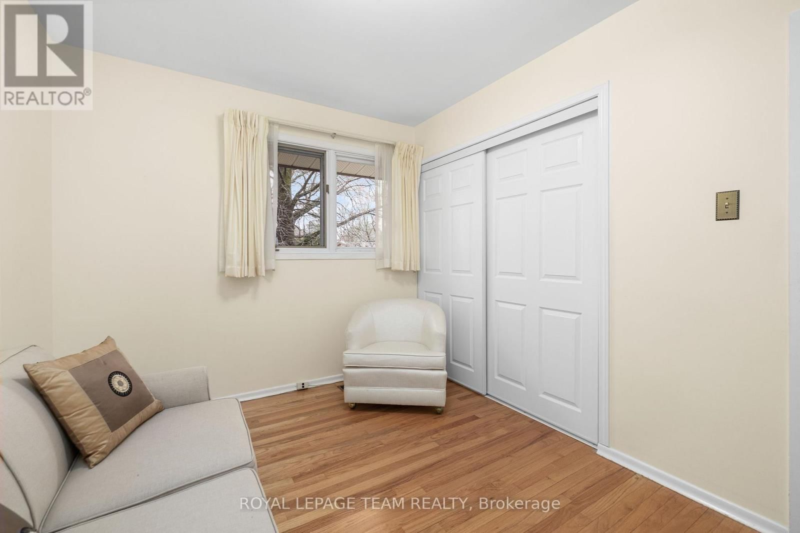 30 ELMSLEY CRESCENT Image 27